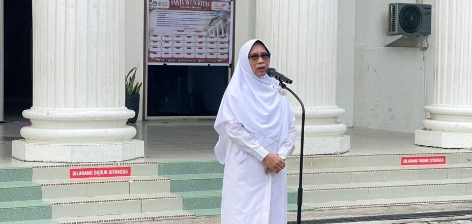 Fakultas Hukum USK Laksanakan Apel Senin Pagi dan Penandatangan Pakta Integitas
